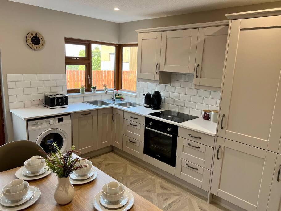 Sarah'S Cottage Newry Bagian luar foto