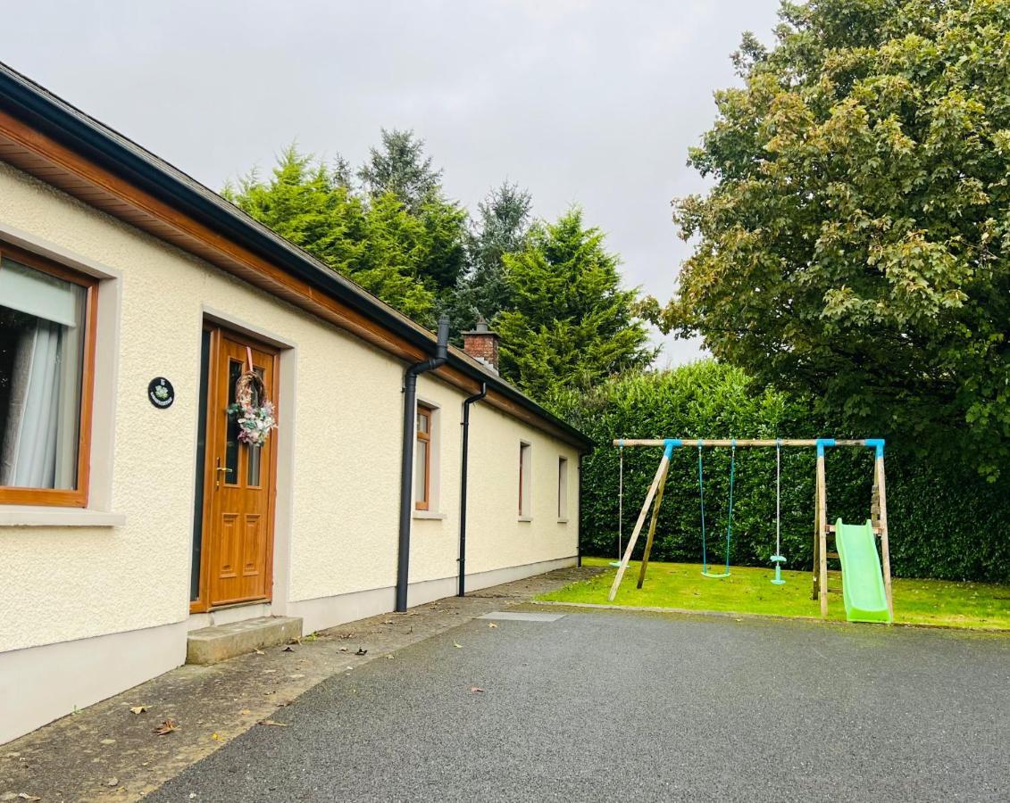 Sarah'S Cottage Newry Bagian luar foto